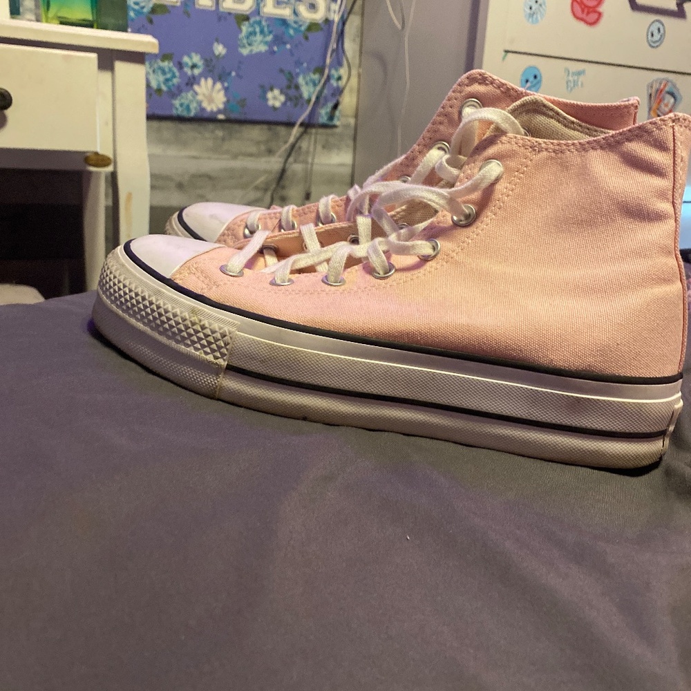 Pink Converse - image 2